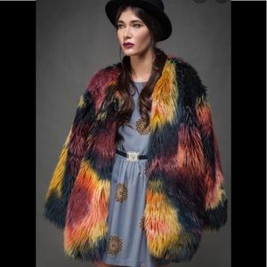 ‼️SALE‼️Nicodileda Firebird Faux Fur Coat
